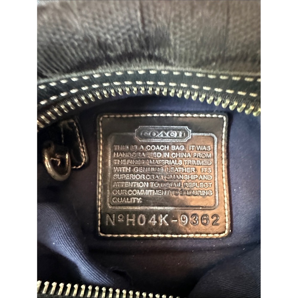 Coach 9362 Signature Slim Duffle Bag Black Tassel Crossbody Y2K Vintage 2004 - Picture 6 of 8